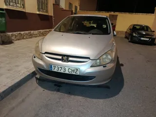 Peugeot 308 2004