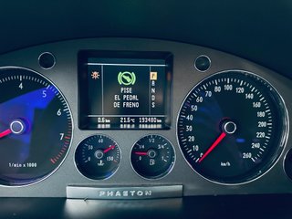 Volkswagen Phaeton 2004