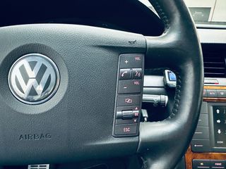 Volkswagen Phaeton 2004