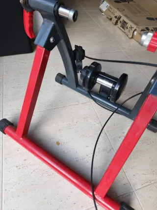 Rodillo de entrenamiento para bicicleta