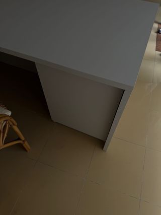 Mesa de estudio moderna