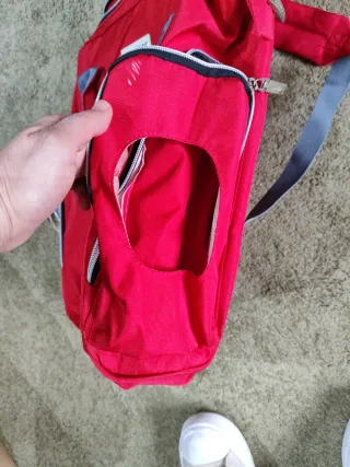 Mochila para coche de bebé roja