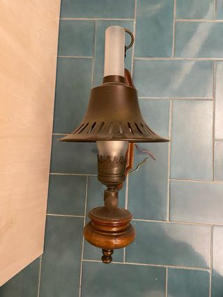 Lámpara de pared madera y  bronce Tengo 2