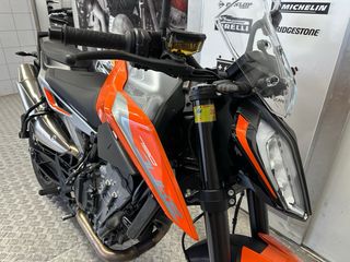KTM 790 Duke 2018 - 7.116 km