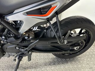 KTM 790 Duke 2018 - 7.116 km