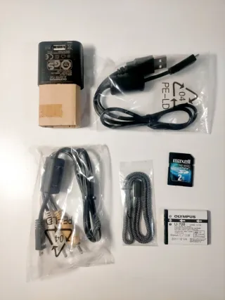 Olympus D-745 Rossa - Nuova con scatola