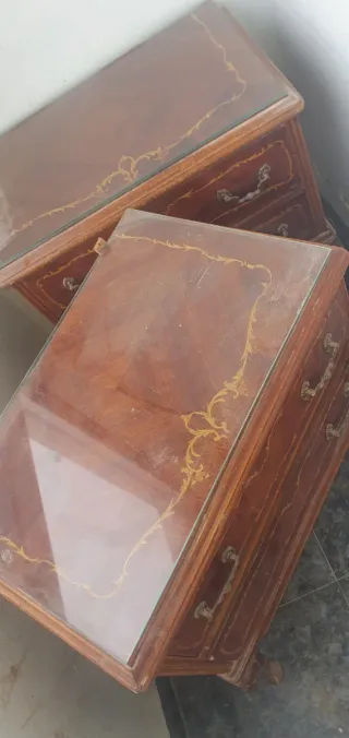 2 mesitas de noche antiguas madera y cristal