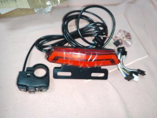 Recambio patinete: luz trasera y mando