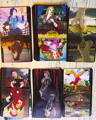 Tarot of the Oppositions, caja de metal, irisadas