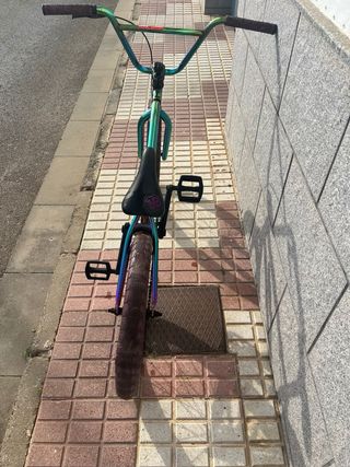 Bicicleta BMX Rainbow