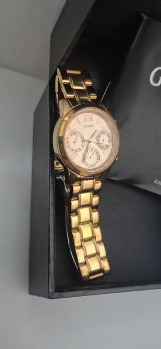 Reloj Guess Mini Sunrise W0448L3 Dorado