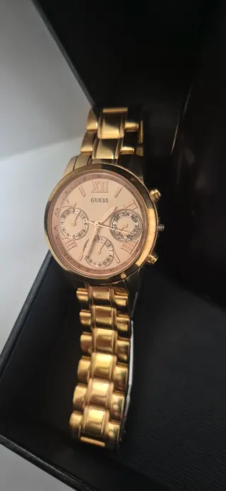 Reloj Guess Mini Sunrise W0448L3 Dorado