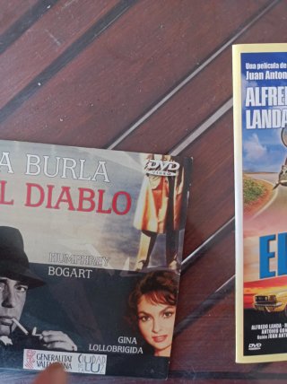 Película VHS La Familia y... Uno Más