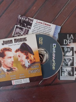Película VHS La Familia y... Uno Más