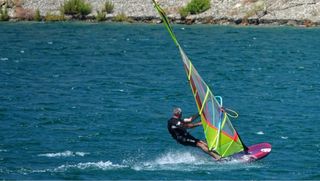Vela Windsurf Goya 7.8m, posibilidad de apajero