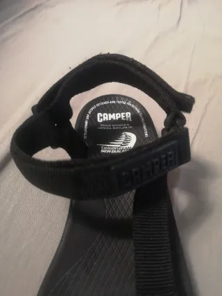 Sandalias Camper Negras y Rojas