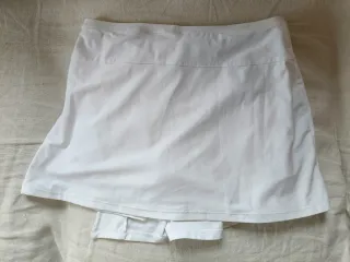 Falda pantalón deportiva Nike blanca