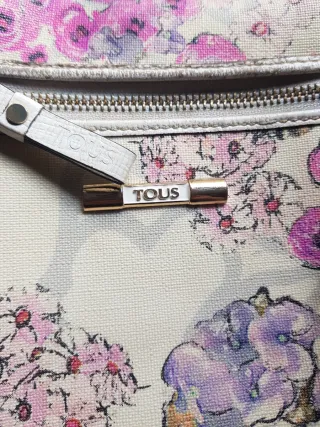 Bolso Tous floral rosa y morado