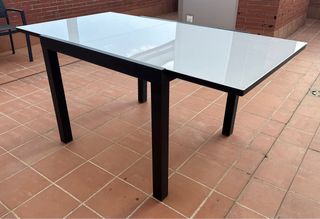 Mesa extensible exterior cristal y metal