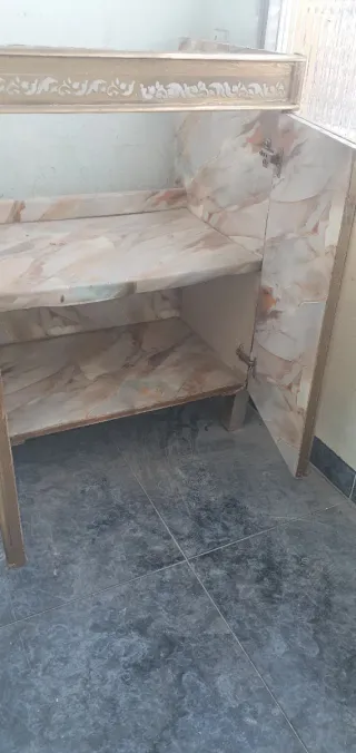 Mueble baño vintage dorado