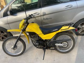 Moto Puch Enduro Amarilla