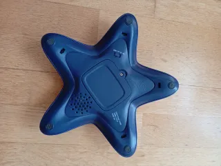 Juego de mesa "Verdad o Mentira" con pilas nuevas.