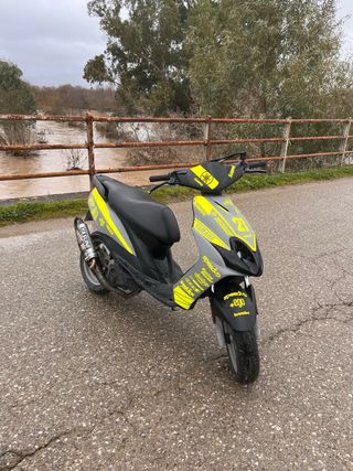 Yamaha Jog RR Scooter Gris/Amarillo