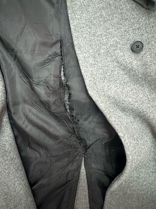 Abrigo largo de lana gris