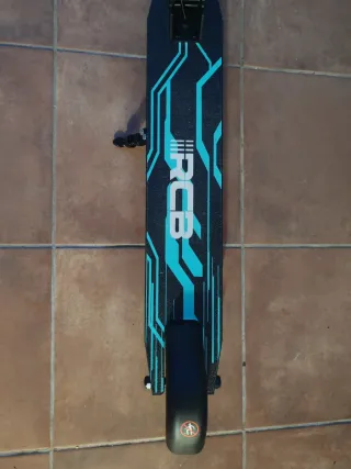 Patinete eléctrico RCB