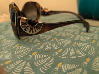 Occhiali da sole Fendi Tortora