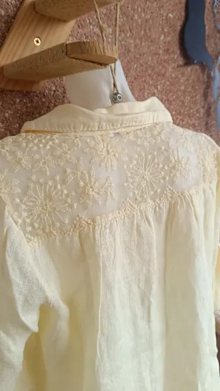 Vestido camisero 100% lino amarillo con pinzas