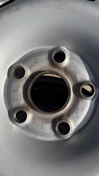 Llantas de acero 15” VAG