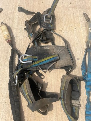 Arnés de trabajo con eslingas