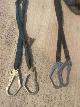 Arnés de trabajo con eslingas