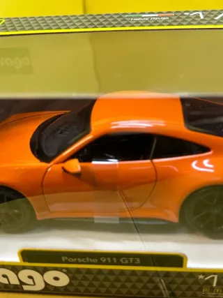 Porsche 911 GT3 Burago 1:24 Arancione