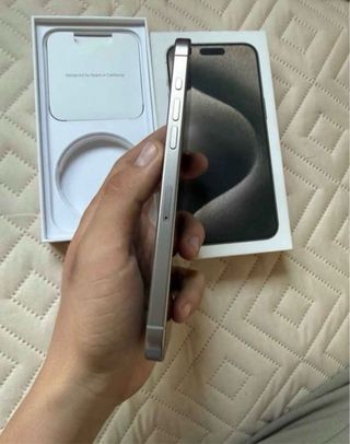 iPhone 15 Pro Max Gris