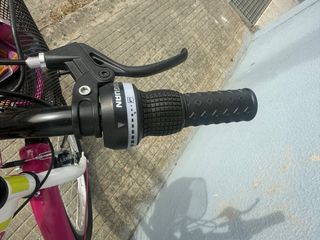 Bicicleta Denbike infantil rosa y blanca