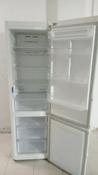 Nevera Samsung Blanca con Garantía