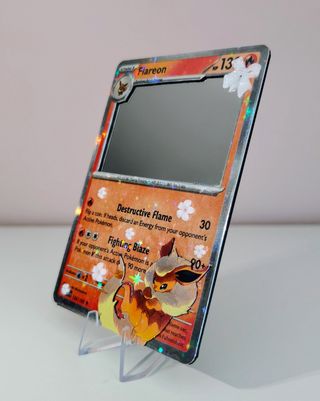 Carta espejo Pokémon de Flareon
