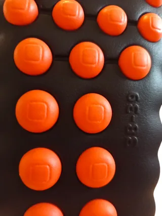 Chanclas Masajeadoras Talla 38 Negras Naranjas