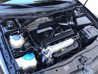 Volkswagen Golf GTI TURBO