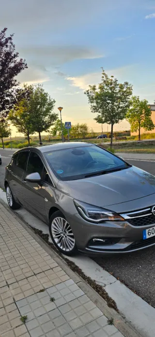 Opel Astra 2016