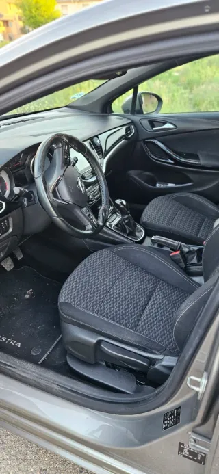 Opel Astra 2016