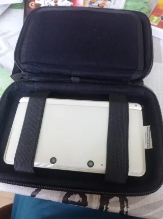 Funda Nintendo 3DS XL Roja