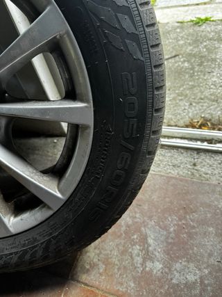 Llantas BMW F30 con neumáticos Nokian