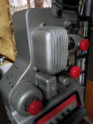 Proyector Marín MP25 35mm