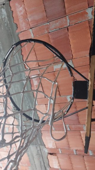 Canasta de baloncesto ajustable