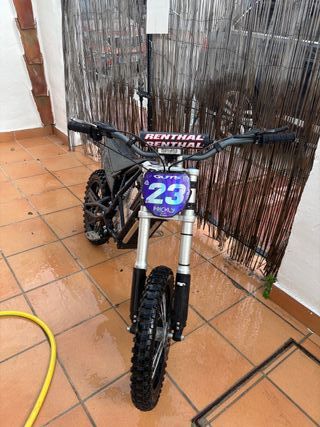 Vendo un ebox 2.0 v2, es como un surron bicicleta.