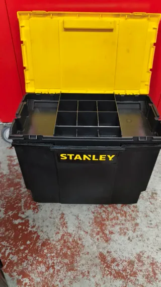 Caja herramientas Stanley 3 alturas con ruedas