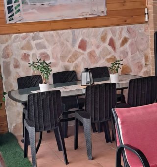 Mesa de jardín y 6 sillas